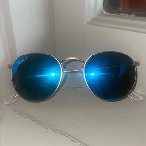 Blue polarized RayBans